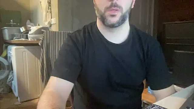 Snapshot of RedDante89 chatting on 3, 4, 2026 RedDante89 online show from 3, 4, 2026