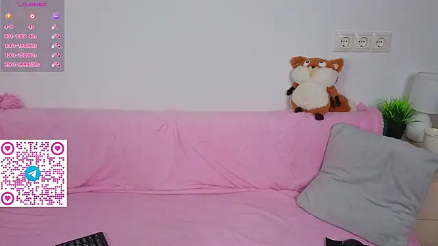 Kelly Hardy online show from 18, 11, 2025