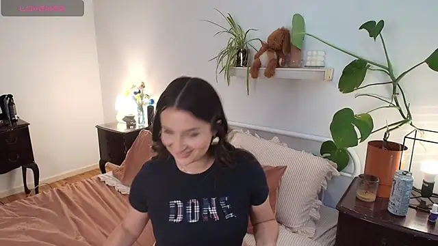 Lenas Room online show from 2, 2, 2026