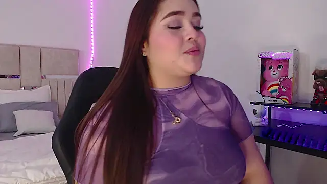 KimGeorgia  online show from 8, 3, 2025