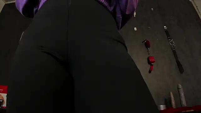 CharlotteScotte online show from 11, 3, 2025