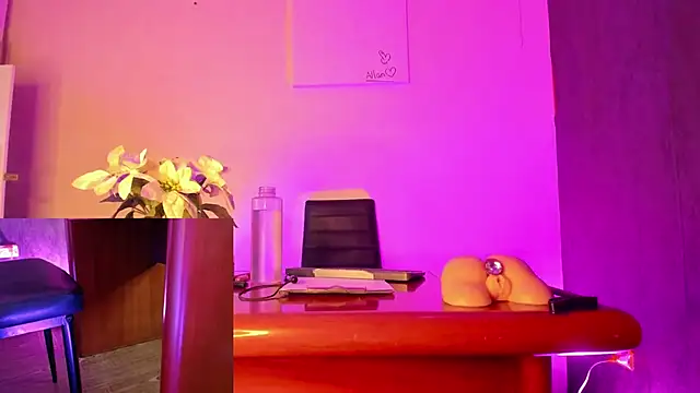 CharlotteScotte online show from 21, 3, 2025