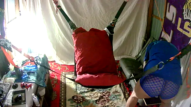 Snapshot of Cummerforyouu2 chatting on 21, 3, 2026 Cummerforyouu2 online show from 21, 3, 2026