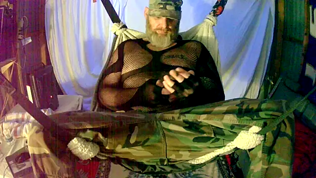 Snapshot of Cummerforyouu2 chatting on 28, 3, 2026 Cummerforyouu2 online show from 28, 3, 2026