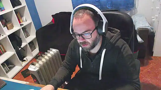 ravingr4d4 online show from 16, 12, 2025