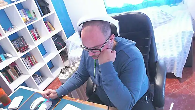 ravingr4d4 online show from 8, 2, 2026