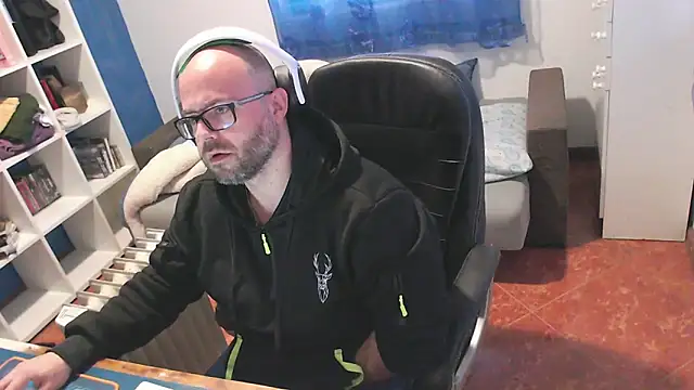 ravingr4d4 online show from 9, 3, 2026