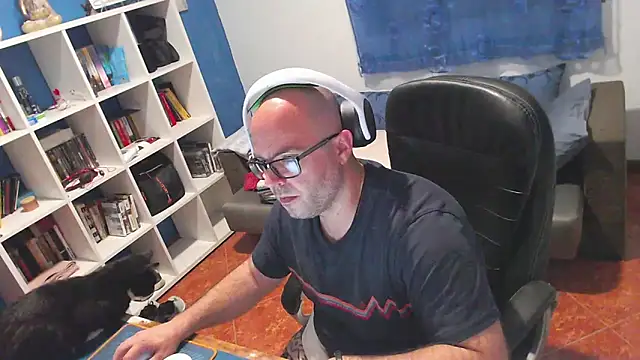 Snapshot of ravingr4d4 chatting on 26, 4, 2026 ravingr4d4 online show from 26, 4, 2026