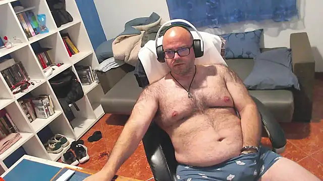 Snapshot of ravingr4d4 chatting on 27, 4, 2026 ravingr4d4 online show from 27, 4, 2026