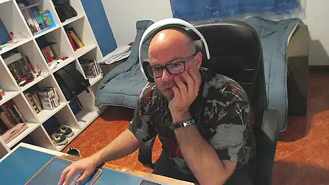 Snapshot of ravingr4d4 chatting on 30, 4, 2026 ravingr4d4 online show from 30, 4, 2026