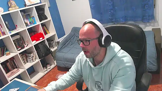 Snapshot of ravingr4d4 chatting on 3, 5, 2026 ravingr4d4 online show from 3, 5, 2026