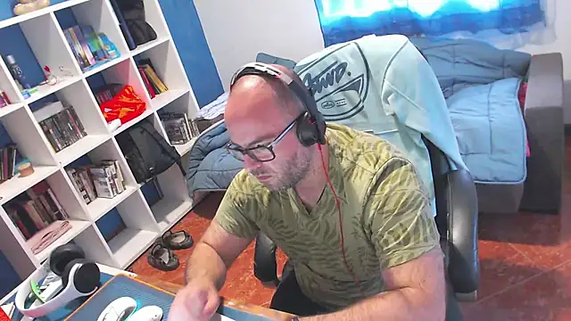 Snapshot of ravingr4d4 chatting on 4, 5, 2026 ravingr4d4 online show from 4, 5, 2026