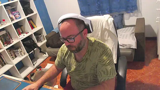Snapshot of ravingr4d4 chatting on 7, 7, 2026 ravingr4d4 online show from 7, 7, 2026