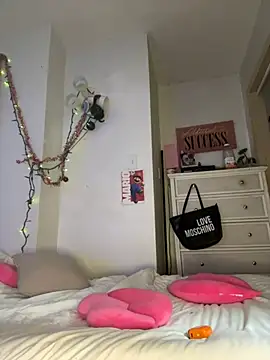 Snapshot of OriginalBarbieEst92 chatting on 10, 1, 2025 OriginalBarbieEst92 online show from 10, 1, 2025