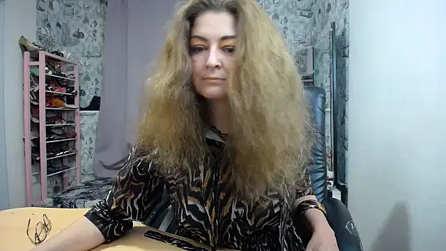 Snapshot of Helen1974 chatting on 10, 1, 2026 Helen1974 online show from 10, 1, 2026