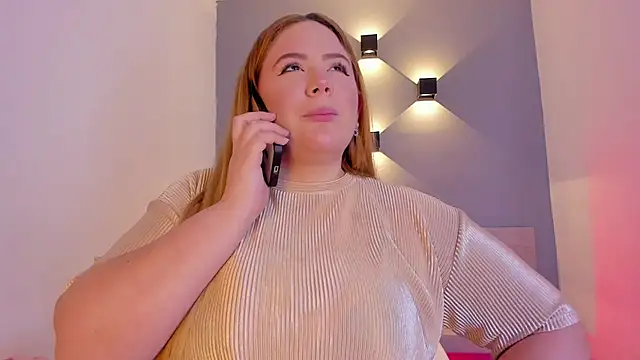 sophiarossee  online show from 1, 2, 2025