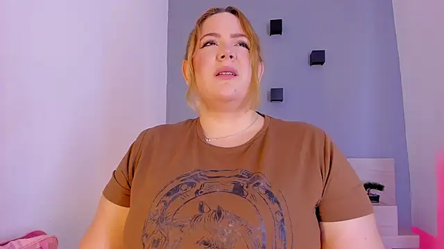 sophiarossee  online show from 8, 2, 2025