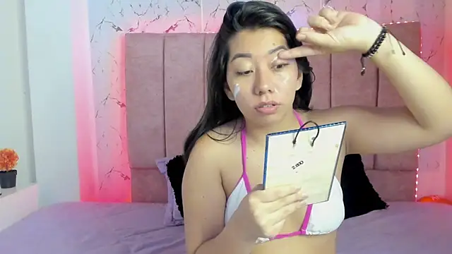 sexylaurita online show from 23, 10, 2025