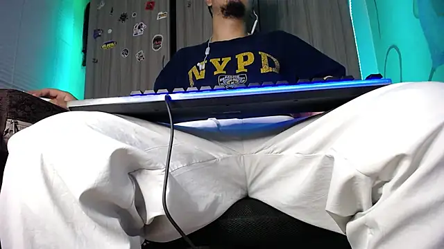 zacwatson  online show from 2, 12, 2024
