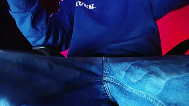 zacwatson  online show from 8, 11, 2025