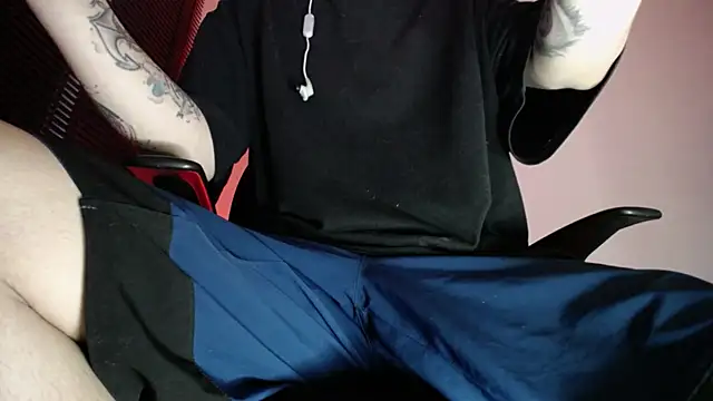 Snapshot of zacwatson_ chatting on 21, 4, 2026 zacwatson online show from 21, 4, 2026