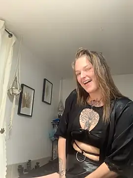 Snapshot of Mymy_Stevo_420 chatting on 18, 12, 2025 Mymy Stevo 420 online show from 18, 12, 2025