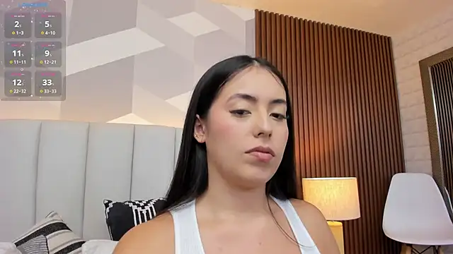 Julietasantos   online show from 6, 10, 2025