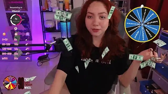 Snapshot of LilyVelvett chatting on 14, 10, 2025 LilyVelvett online show from 14, 10, 2025