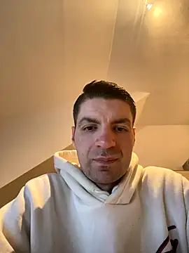 Ricoleckt online show from 15, 11, 2025