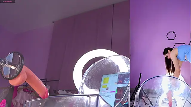 KateBleare online show from 3, 12, 2024