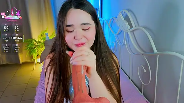 KateBleare online show from 10, 10, 2025