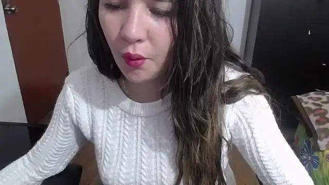 Snapshot of Luna_girlhot_ chatting on 3, 3, 2025 Luna girlhot online show from 3, 3, 2025