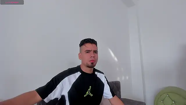 PittAndLunaa online show from 8, 2, 2026