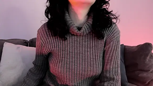 Adeelinee online show from 7, 3, 2025