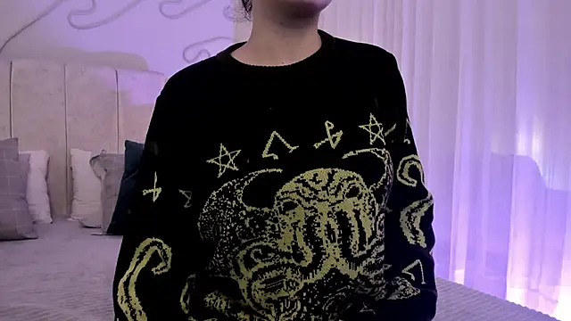 Adeelinee online show from 11, 3, 2025