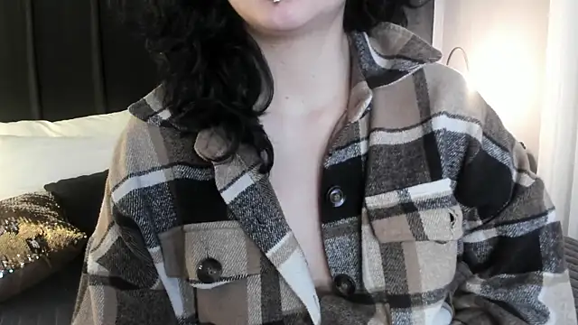 Adeelinee online show from 22, 3, 2025