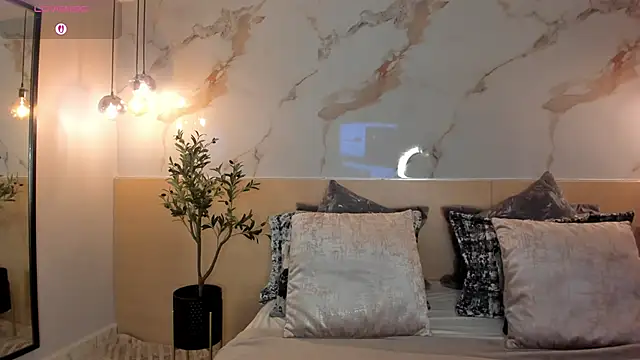 LeaThompson online show from 23, 9, 2025