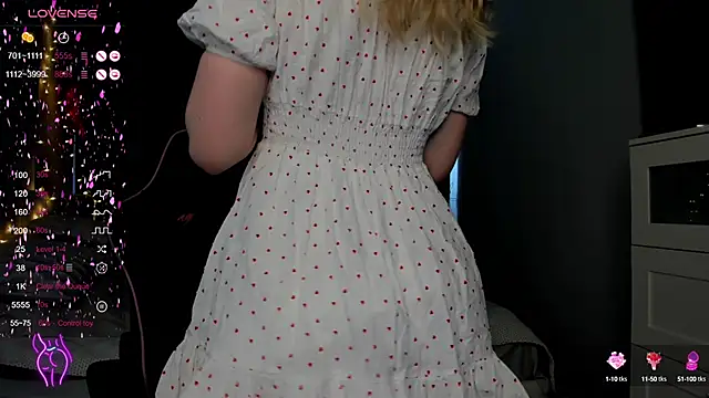 Snapshot of Kimmy_powell chatting on 8, 3, 2025 Kimmy powell online show from 8, 3, 2025