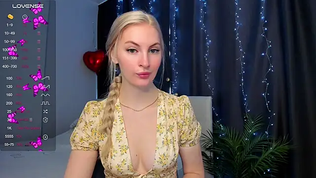 Snapshot of Kimmy_powell chatting on 18, 9, 2025 Kimmy powell online show from 18, 9, 2025