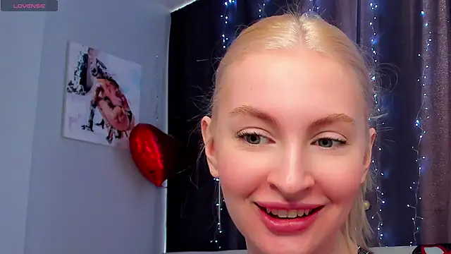 Snapshot of Kimmy_powell chatting on 31, 10, 2025 Kimmy powell online show from 31, 10, 2025