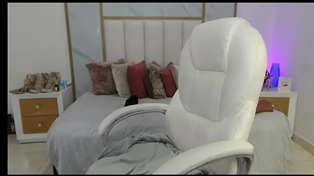 Snapshot of annita_cooper_ chatting on 16, 10, 2025 annita cooper online show from 16, 10, 2025