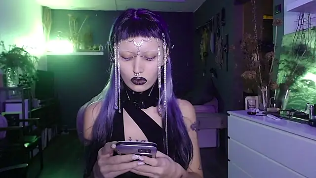 god x girl online show from 17, 12, 2024