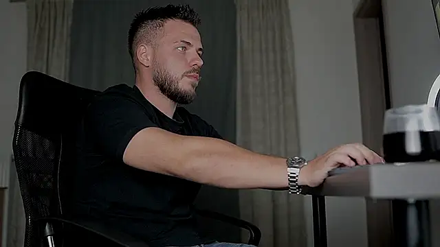 juliusmasters online show from 1, 10, 2025