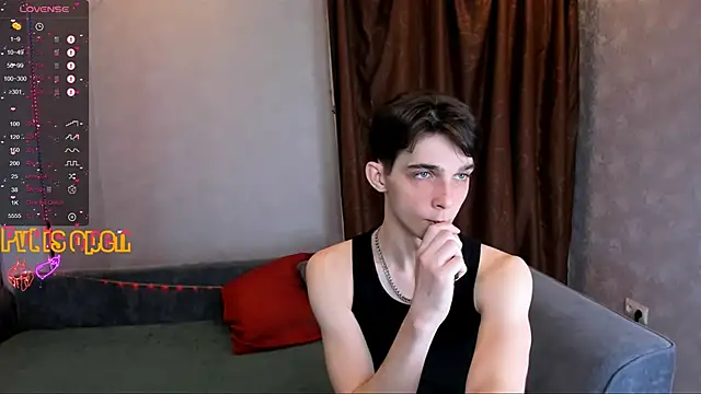 Snapshot of Aaron_Boom chatting on 23, 4, 2026 Aaron Boom online show from 23, 4, 2026