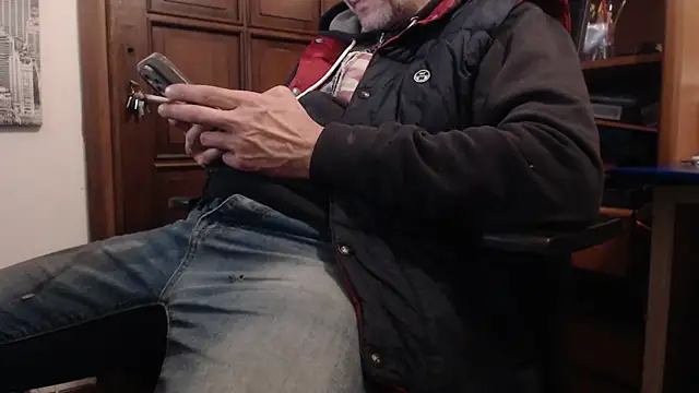 Snapshot of Jacksoloss chatting on 19, 12, 2025 Jacksoloss online show from 19, 12, 2025