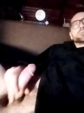 Snapshot of tomee83 chatting on 28, 10, 2025 tomee83 online show from 28, 10, 2025