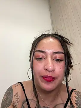 Snapshot of Rae_Lil_White chatting on 3, 2, 2026 Rae Lil White online show from 3, 2, 2026