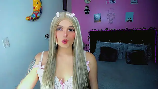 Snapshot of SweetKim21 chatting on 15, 4, 2026 SweetKim21 online show from 15, 4, 2026