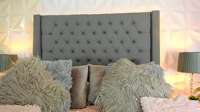 sarah salis  online show from 10, 2, 2025