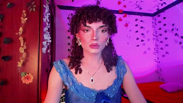 Snapshot of lucianromero chatting on 6, 3, 2026 lucianromero online show from 6, 3, 2026